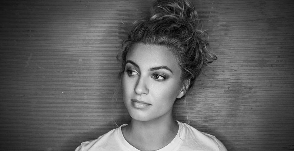 Tori Kelly